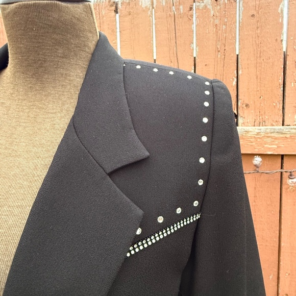 Sharp Vintage 90s Black Tailored Blazer with Rhinestone - Picture 5 of 10